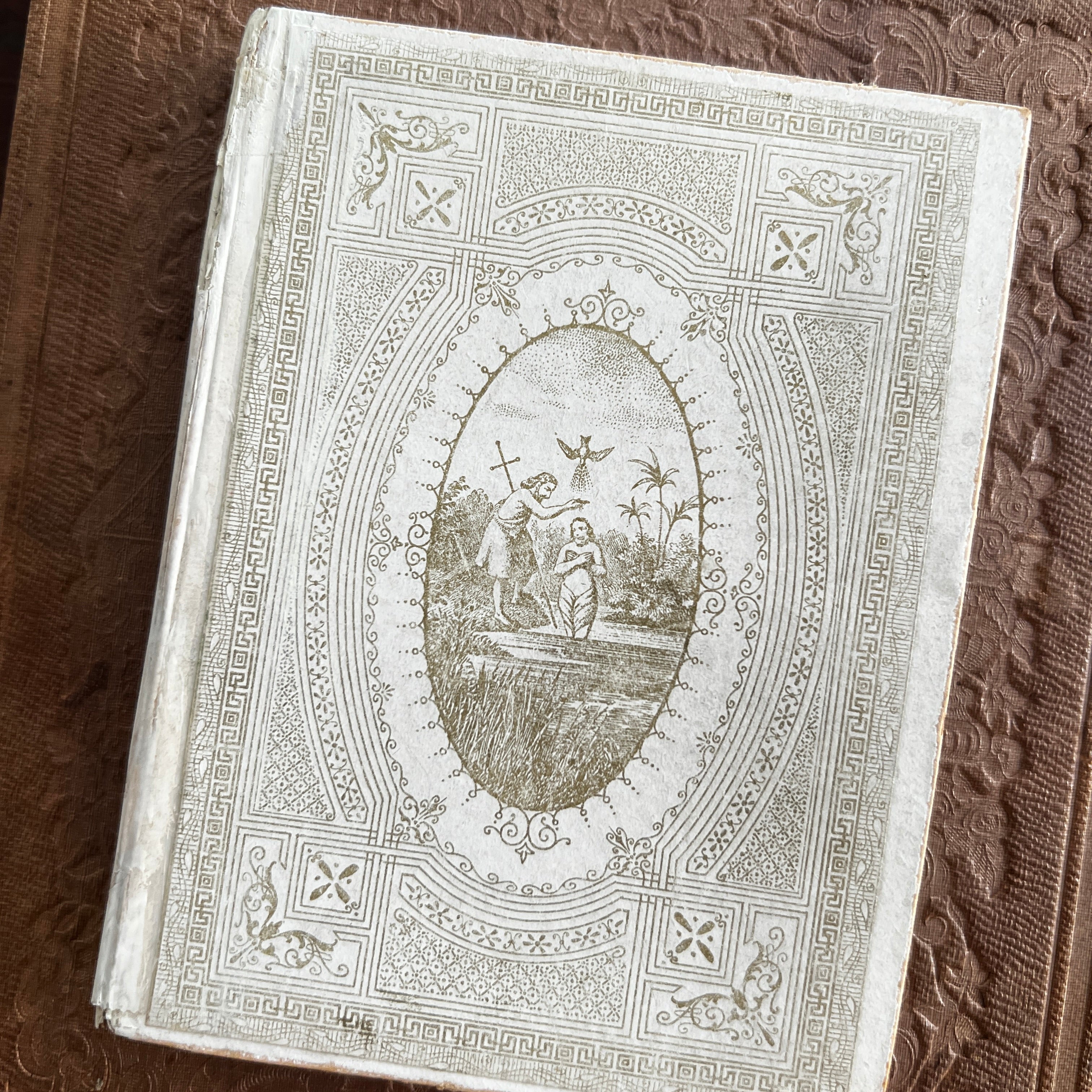 Antique German paper lace and die cut chromo Baptism Souvenir card, in its original sale box, antique Baptism souvenir paper lace early 1900's